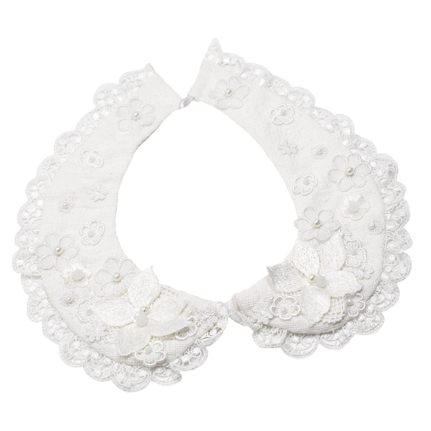 "White Petunia: Cuello"