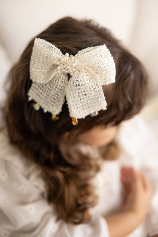 "Loma de Cayenas: Melina Bow"