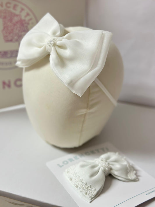 "Anna: Blooming Bow"