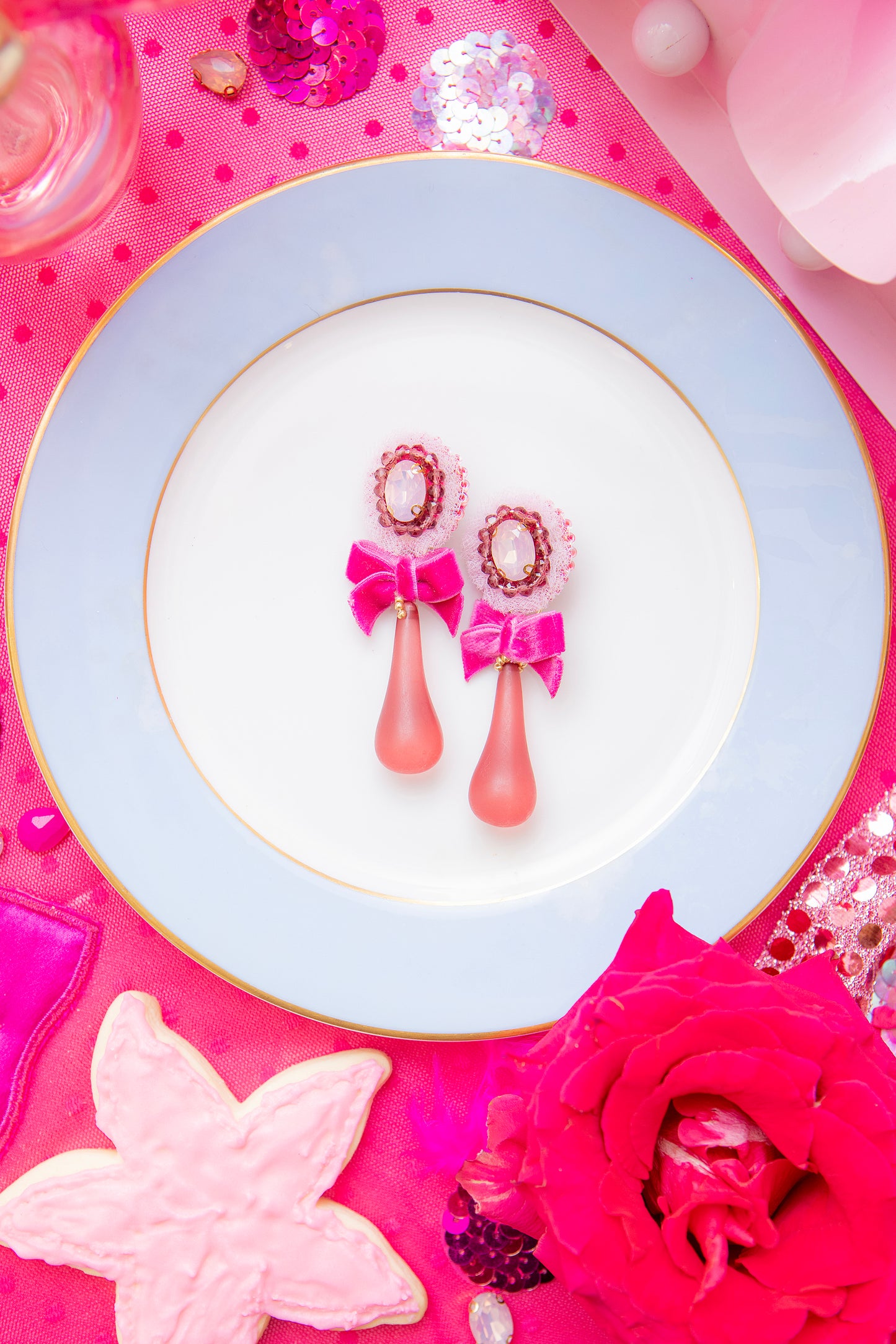 "Stacie's Pendants: Aretes"