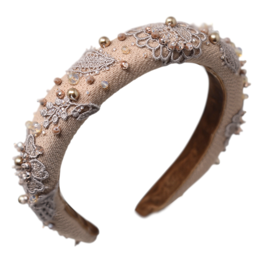 "Chestnut Charm: Bolena"