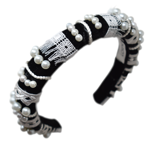 "Pasirian Musc: Diadema Bolena"