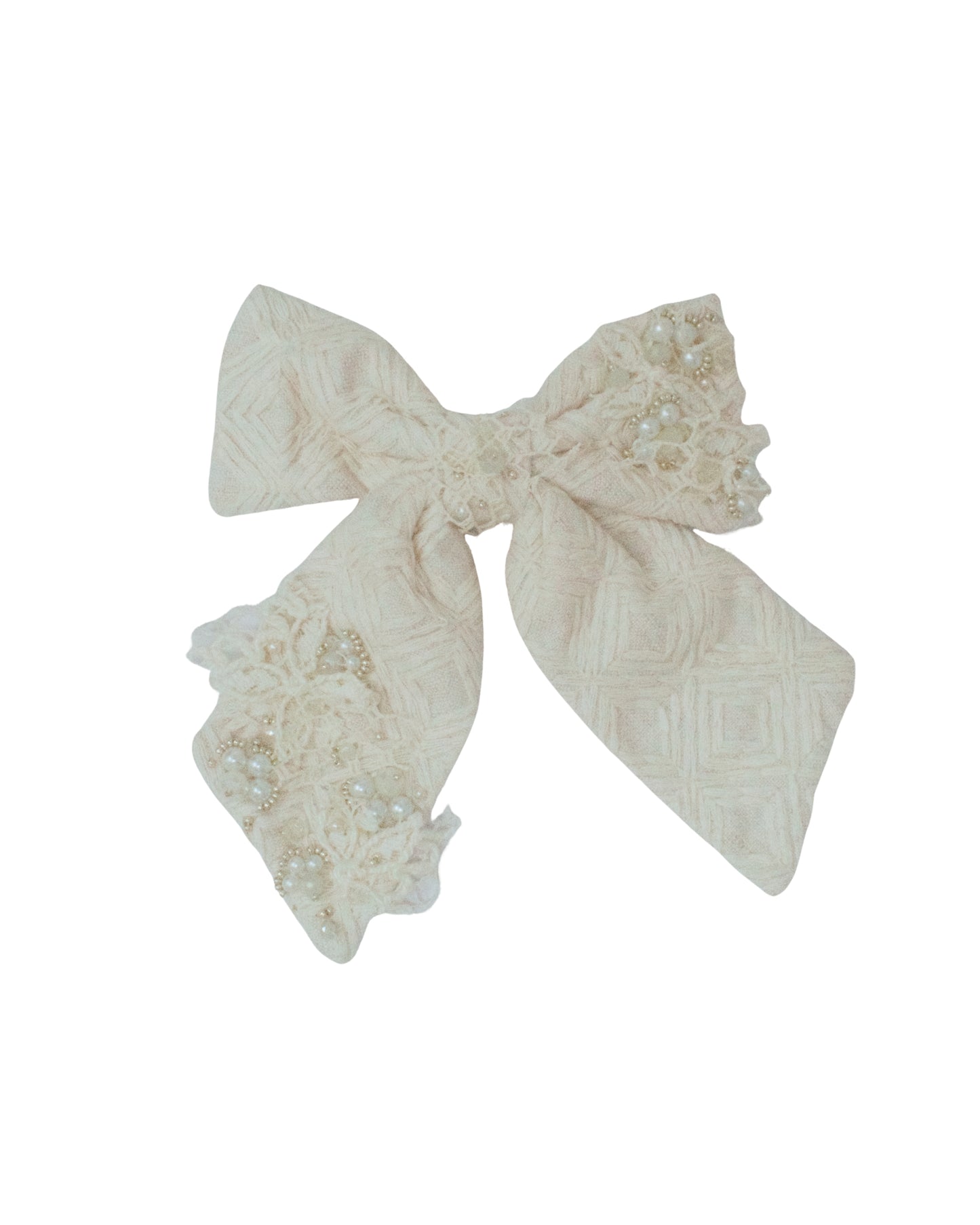 "Ivory Muse: Lazo"