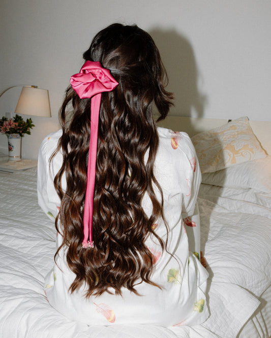 "Fleur Douce: Tocado Fuchsia"