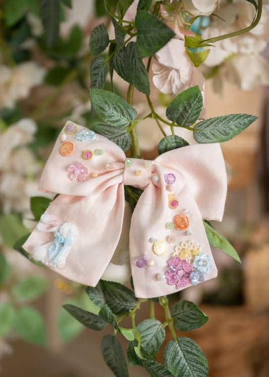 "Bunny Swirl: Melina Bow"