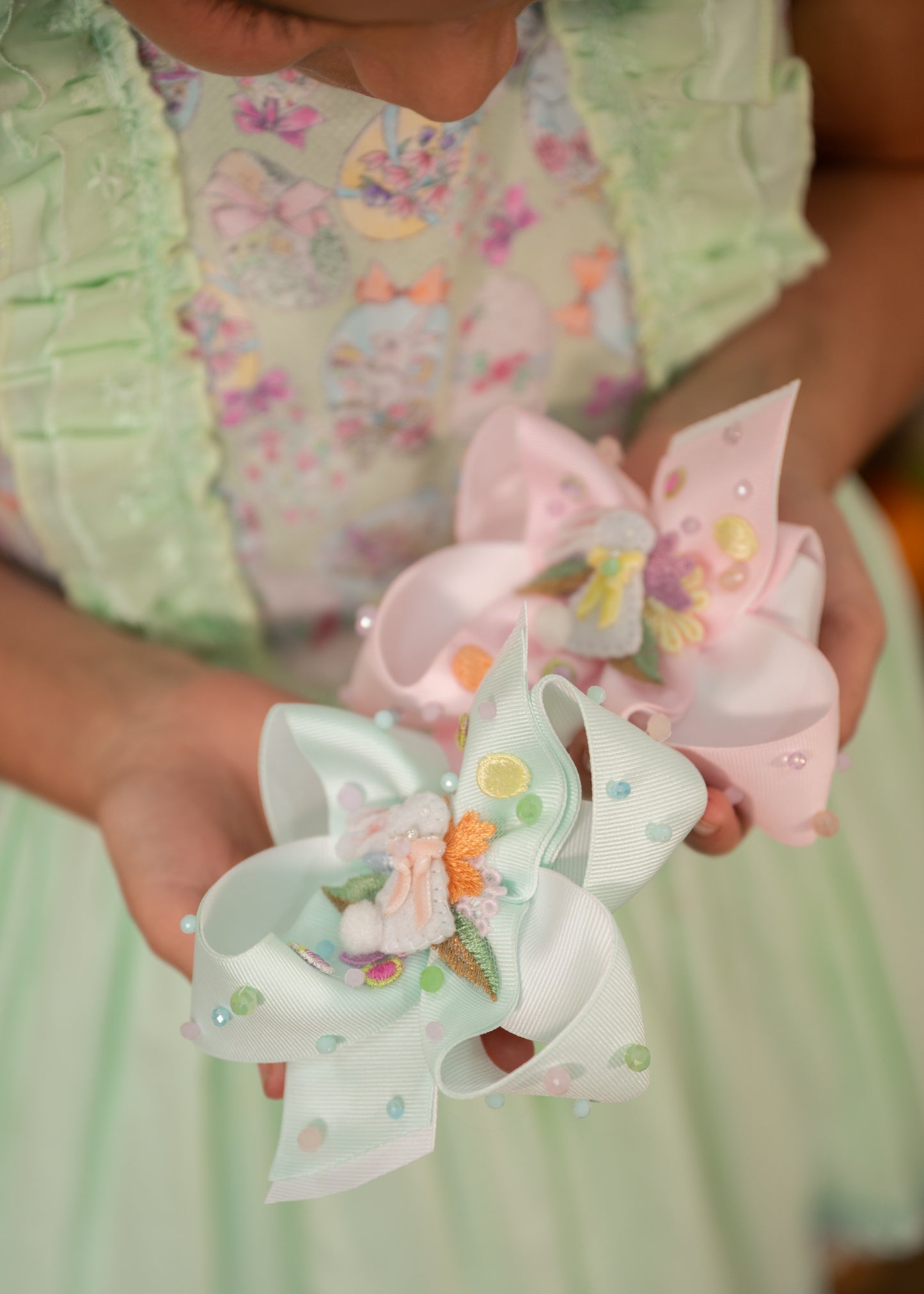 "Bunny Swirl: Lazo Gros"