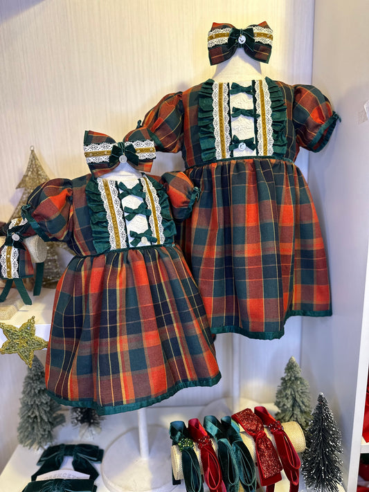 "Christmas Charm: Vestido"