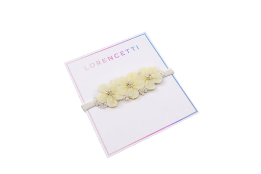 "Dainty Newborn: Amarillo Pastel"